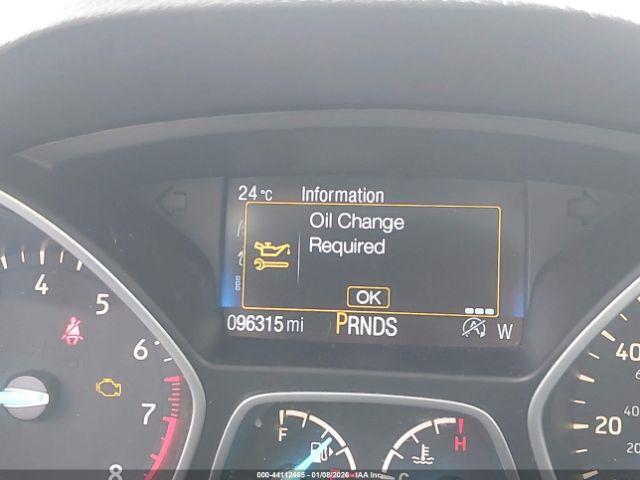 Ford Escape Titanium Image 9