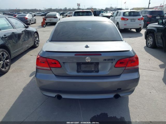 BMW 3 Series Image 2