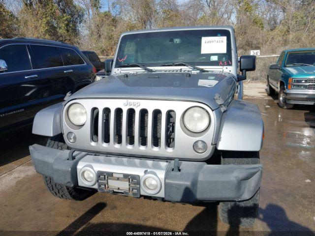 Jeep Wrangler Sahara Image 15
