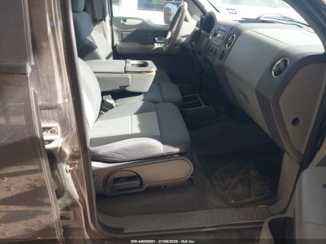 Ford F-150 Xlt Image 9