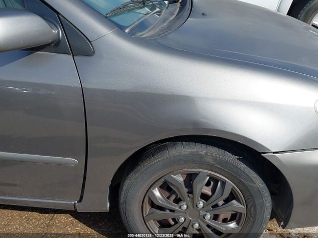 Toyota Corolla Le Image 7