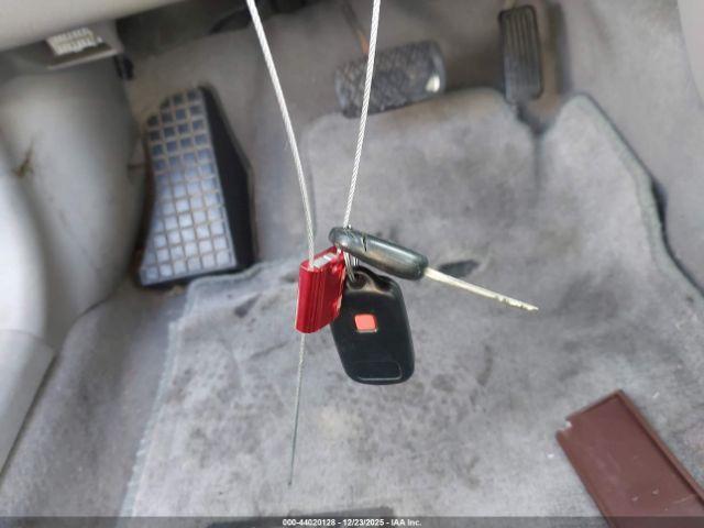 Toyota Corolla Le Image 9