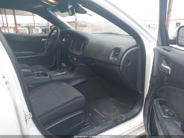 Dodge Charger Se Image 8