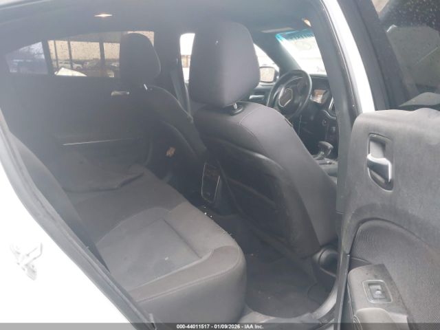 Dodge Charger Se Image 5