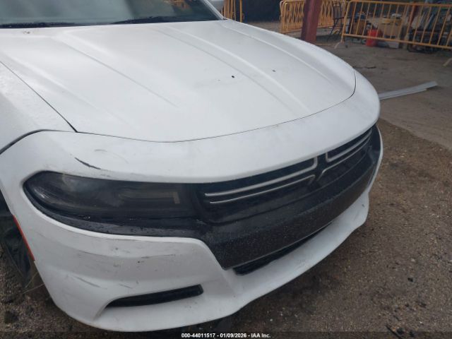 Dodge Charger Se Image 7