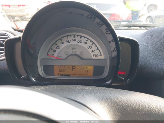 Smart fortwo Pure Image 8