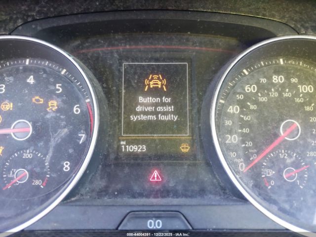 Volkswagen Golf 2.0t S 4-door Image 4