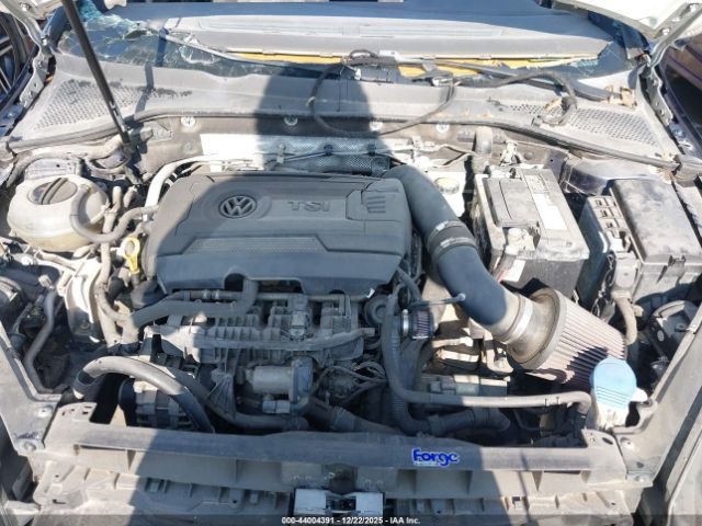 Volkswagen Golf 2.0t S 4-door Image 6