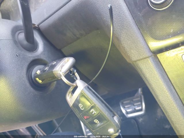 Volkswagen Golf 2.0t S 4-door Image 11