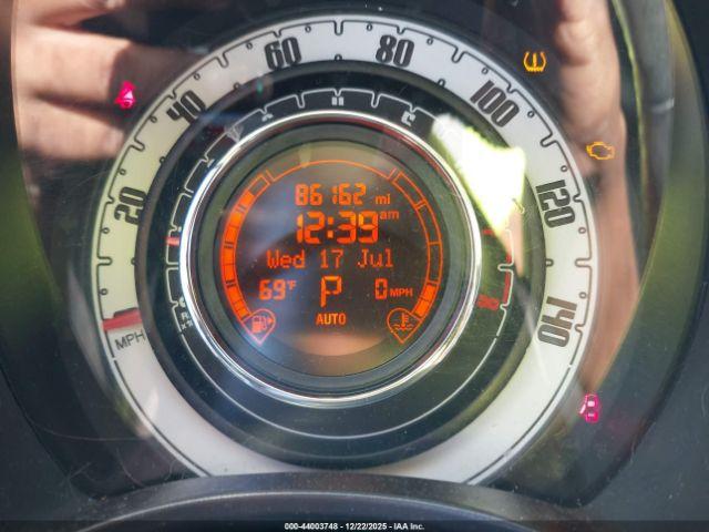 FIAT 500 Lounge Image 10