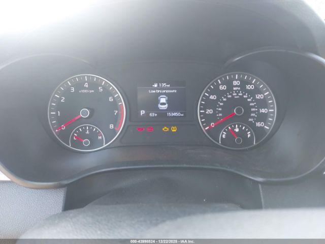 Kia Optima Lx Image 14