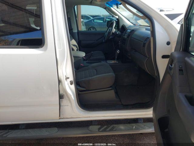 Nissan Frontier Nismo Off Road Image 2