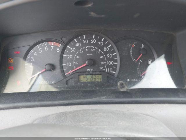 Toyota Corolla Ce Image 10