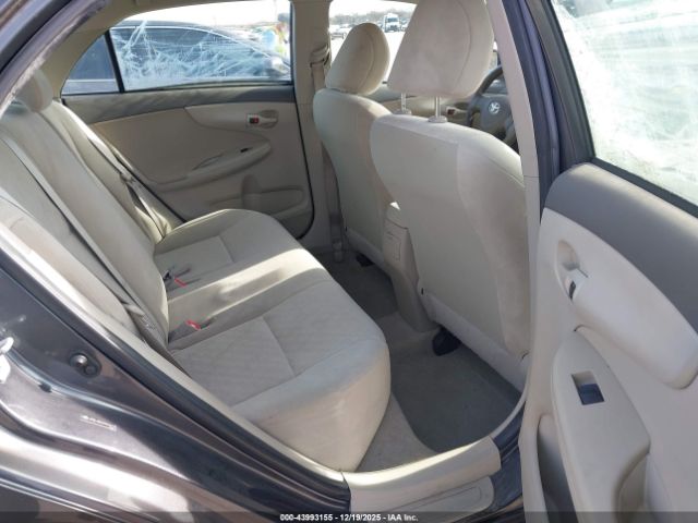 Toyota Corolla Le Image 11