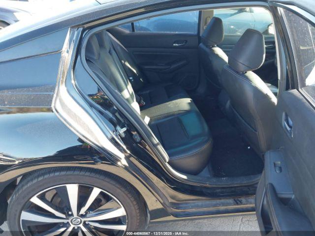 Nissan Altima 2.5 Sr Image 2