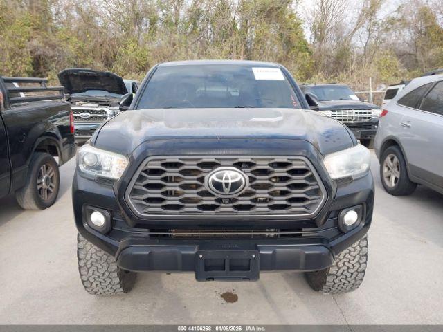 Toyota Tacoma Trd Off-road Image 12
