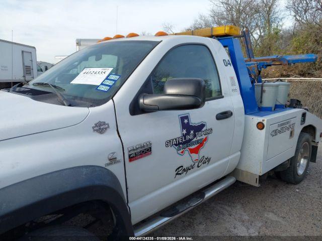 Dodge Ram 4500 Image 15