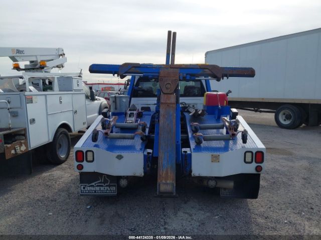 Dodge Ram 4500 Image 14