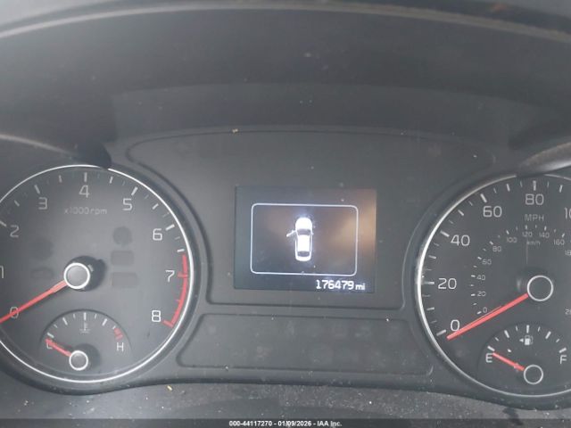 Kia Optima Lx Turbo Image 10