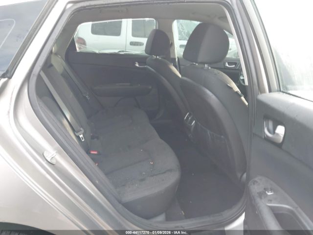 Kia Optima Lx Turbo Image 9