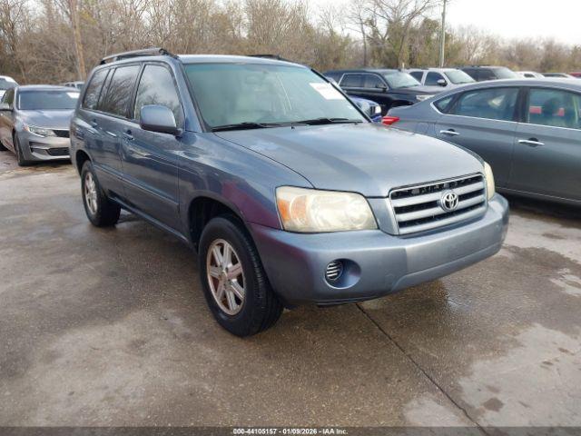  Salvage Toyota Highlander