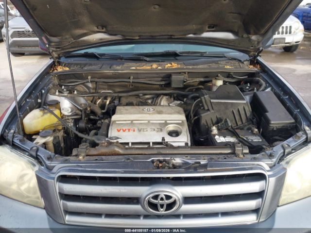Toyota Highlander V6 Image 9