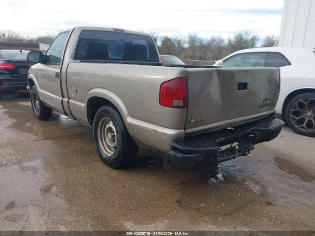 Chevrolet S-10 Image 10