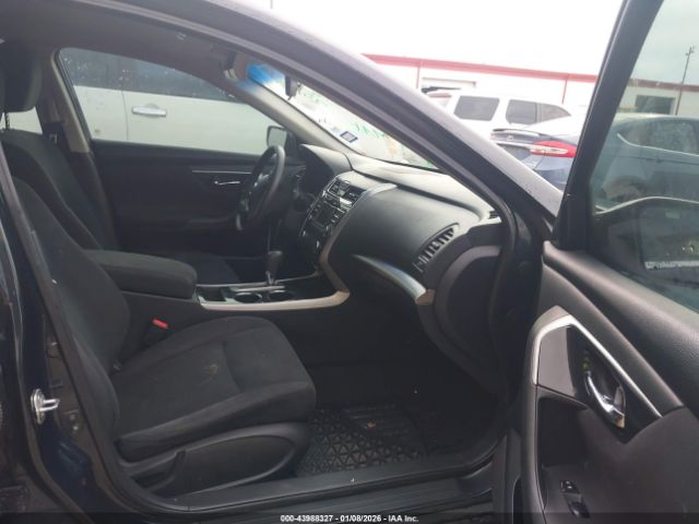 Nissan Altima 2.5 S Image 4