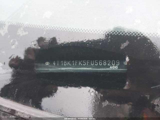 Toyota Camry Xle V6 Image 13