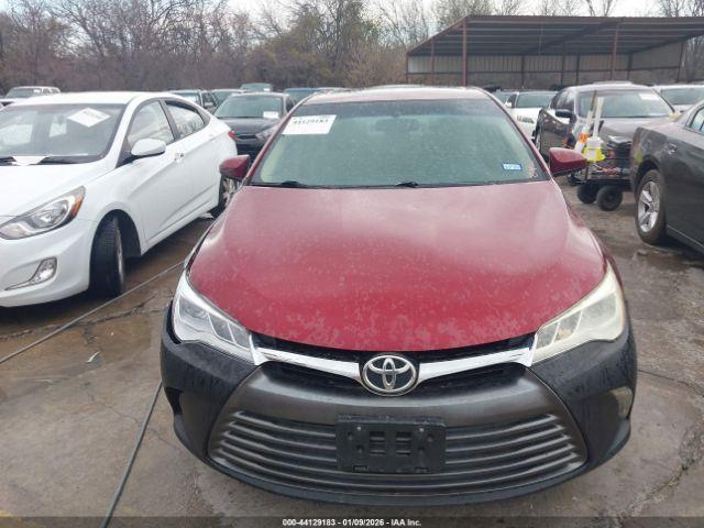 Toyota Camry Xle V6 Image 14