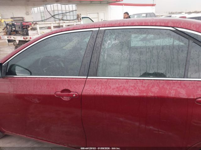 Toyota Camry Xle V6 Image 10